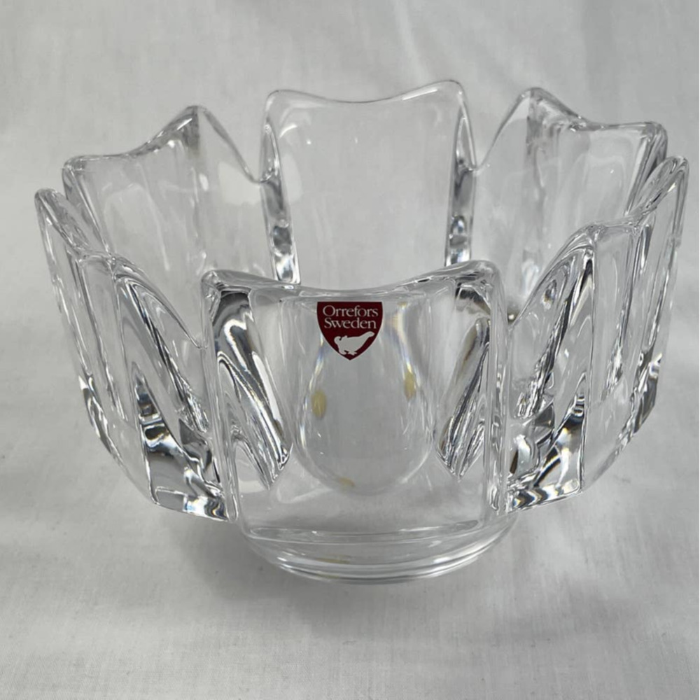 ORREFORS SWEDEN CRYSTAL CORONA BOWL